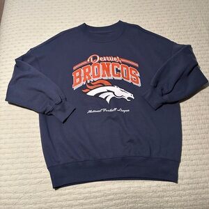 Abercrombie & Fitch NFL Broncos Crew Sweatshirt, Medium